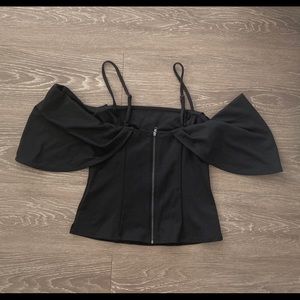 spaghetti straps top with Flare sleeve. Zipper back Size small